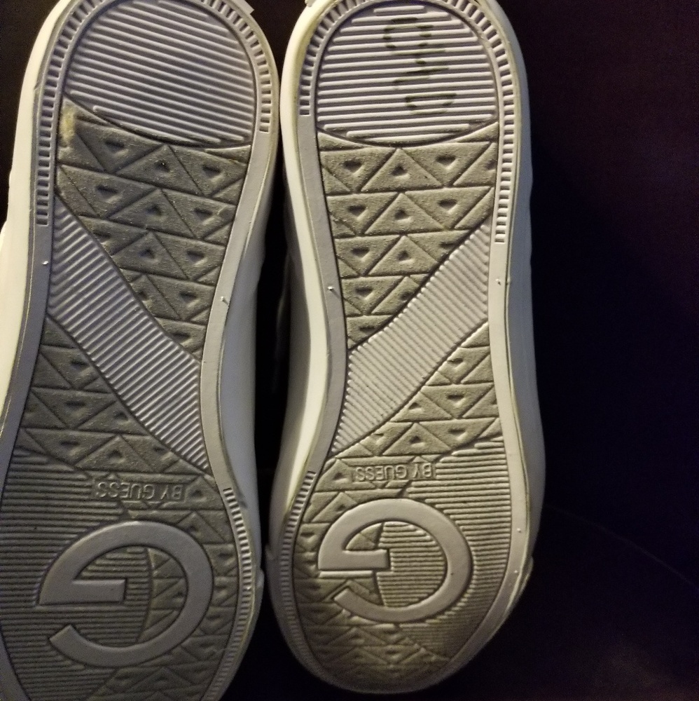 Sneakers - Picture 4 of 4